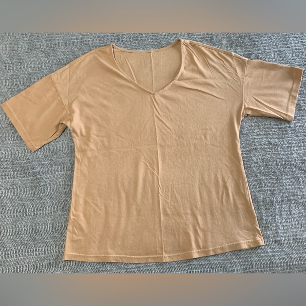 3/$10 Women's Tan V-Neck Short Sleeve Shirt Top